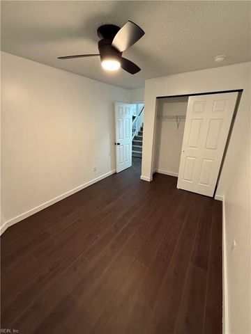 471 Lees Mill DR, Newport News, VA 23608