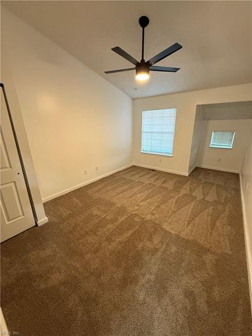 471 Lees Mill DR, Newport News, VA 23608