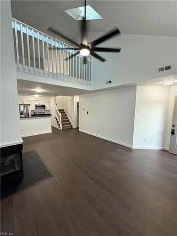 471 Lees Mill DR, Newport News, VA 23608