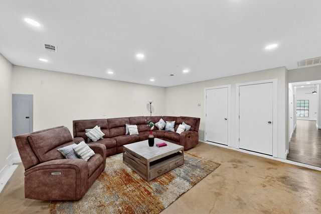1708 Wheatfield Drive, Mesquite, TX 75149