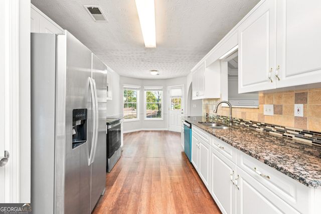 4304 Talmadge Trace, Snellville, GA 30039