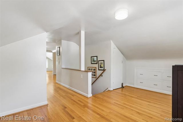 2189 Devonshire Road, Bloomfield Hills, MI 48302