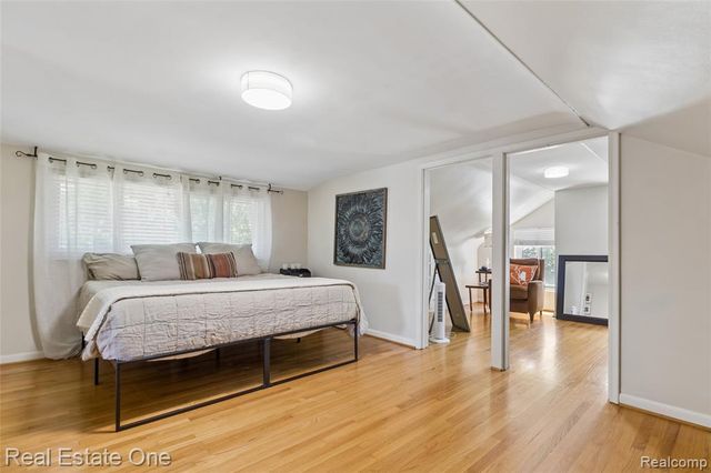 2189 Devonshire Road, Bloomfield Hills, MI 48302