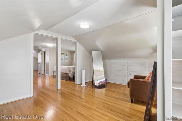 2189 Devonshire Road, Bloomfield Hills, MI 48302