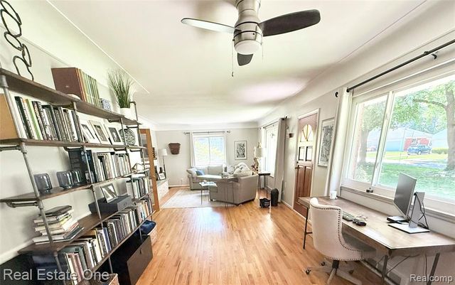 2189 Devonshire Road, Bloomfield Hills, MI 48302