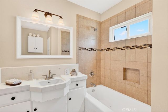 10912 La Mirada Blvd, Whittier, CA 90604