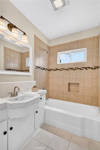 10912 La Mirada Blvd, Whittier, CA 90604