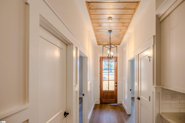 174 Turtle Dove Lane, Seneca, SC 29678