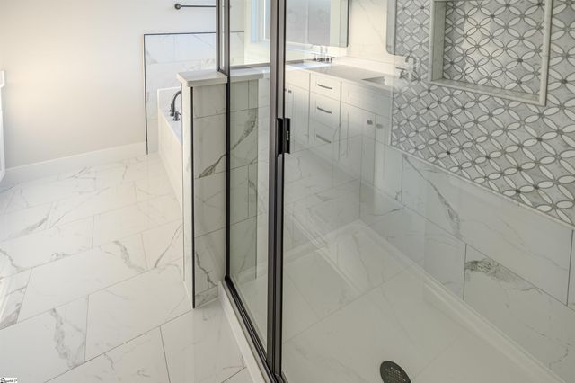 174 Turtle Dove Lane, Seneca, SC 29678