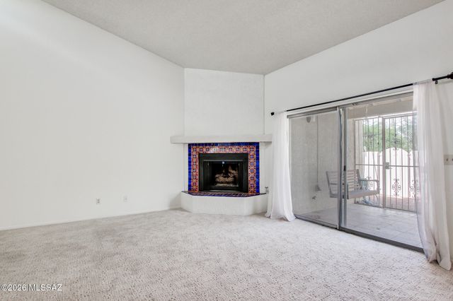 7581 E Desert Anchor Boulevard, Tucson, AZ 85715