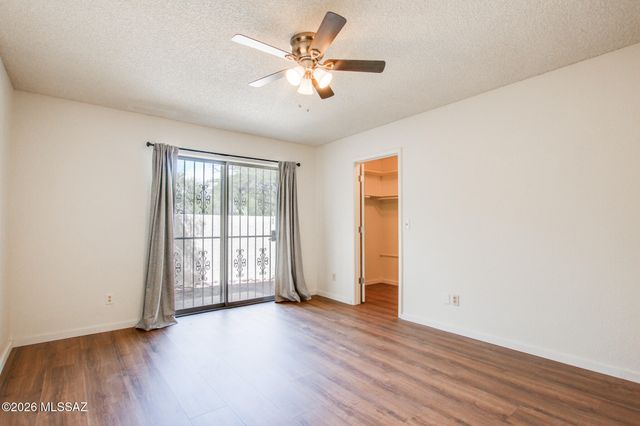 7581 E Desert Anchor Boulevard, Tucson, AZ 85715