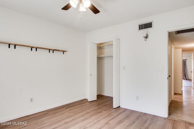 7581 E Desert Anchor Boulevard, Tucson, AZ 85715
