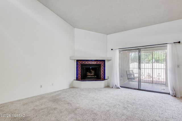 7581 E Desert Anchor Boulevard, Tucson, AZ 85715
