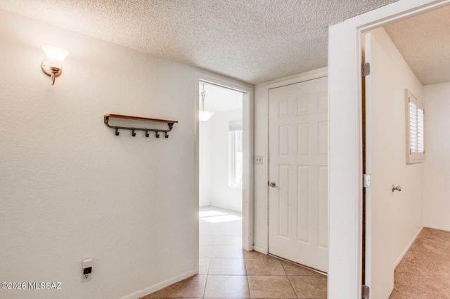 7581 E Desert Anchor Boulevard, Tucson, AZ 85715