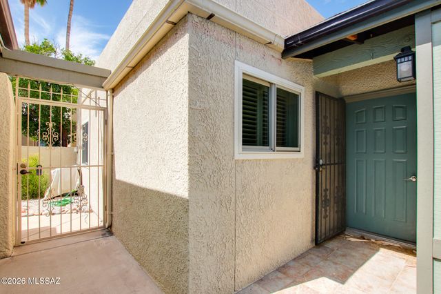 7581 E Desert Anchor Boulevard, Tucson, AZ 85715