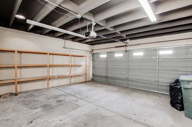 7581 E Desert Anchor Boulevard, Tucson, AZ 85715