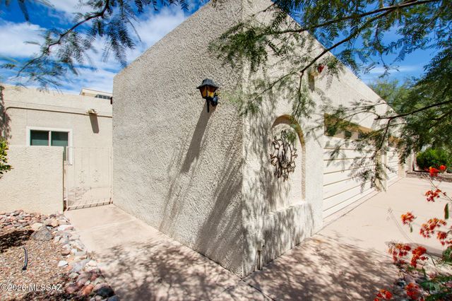 7581 E Desert Anchor Boulevard, Tucson, AZ 85715