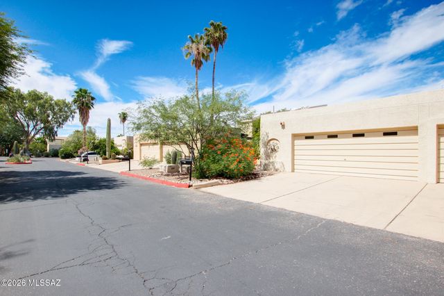 7581 E Desert Anchor Boulevard, Tucson, AZ 85715
