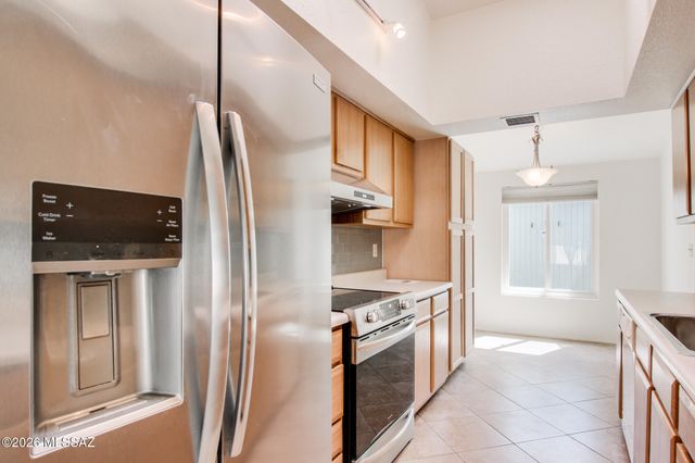 7581 E Desert Anchor Boulevard, Tucson, AZ 85715