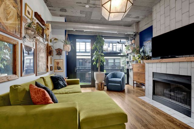 1110 W 15th Street 316, Chicago, IL 60608
