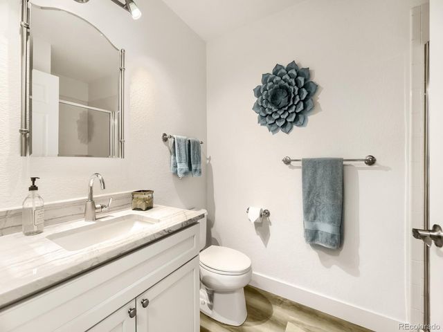 23682 E Links Pl, Aurora, CO 80016