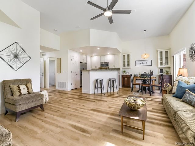 23682 E Links Pl, Aurora, CO 80016