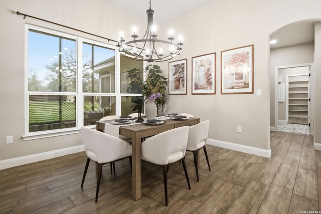 104 Hondo, La Vernia, TX 78121