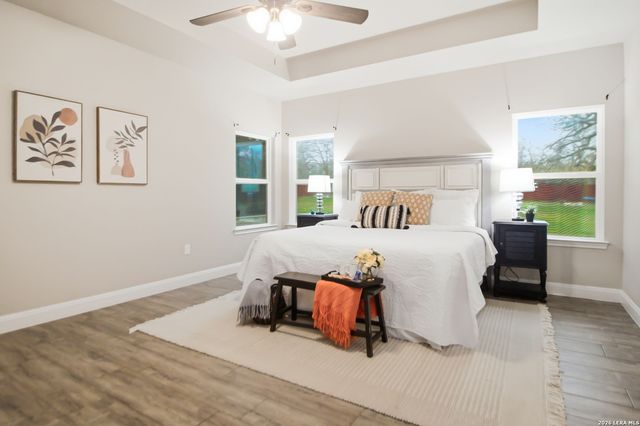 104 Hondo, La Vernia, TX 78121