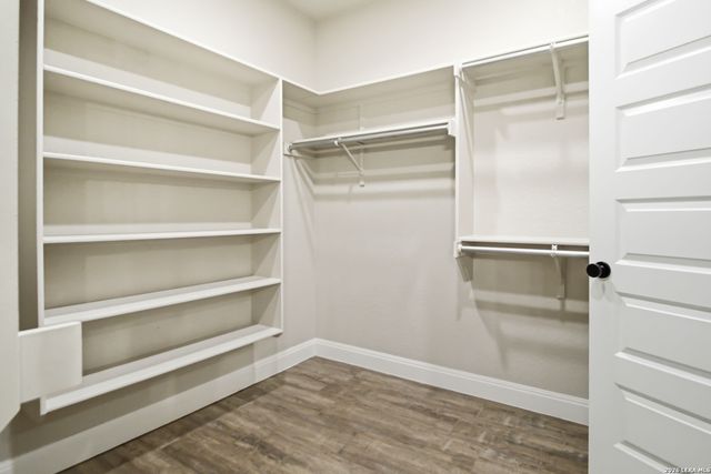 104 Hondo, La Vernia, TX 78121