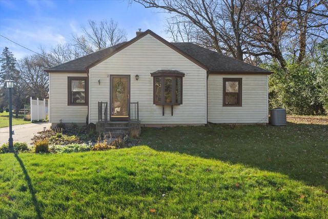 12545 W Cleveland AVENUE, New Berlin, WI 53151