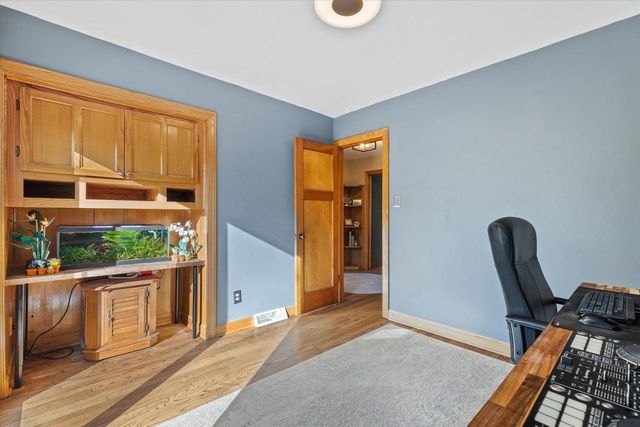 12545 W Cleveland AVENUE, New Berlin, WI 53151