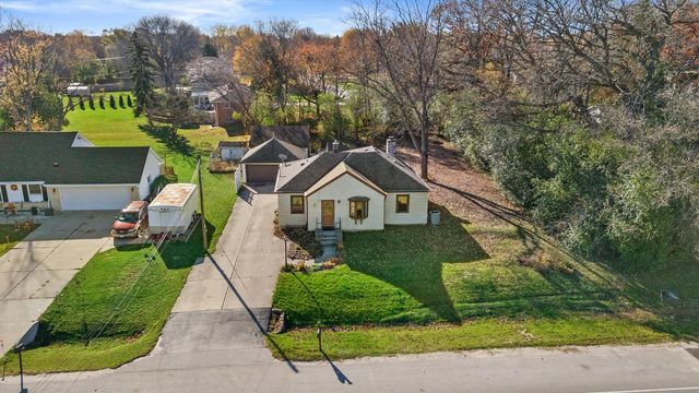 12545 W Cleveland AVENUE, New Berlin, WI 53151