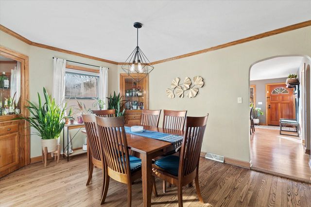 12545 W Cleveland AVENUE, New Berlin, WI 53151