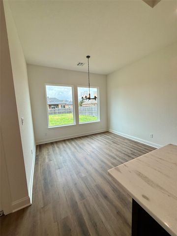 10400 T Bury Lane, Waco, TX 76708