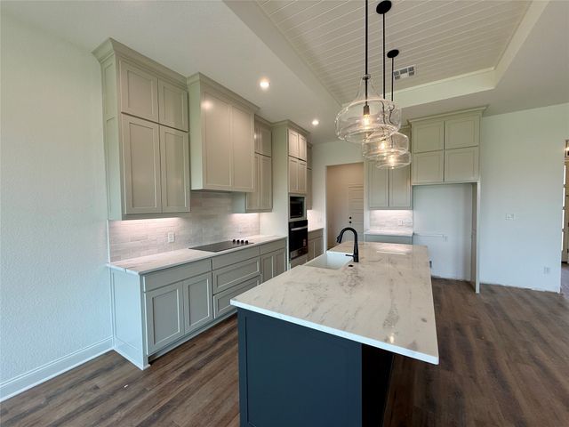 10400 T Bury Lane, Waco, TX 76708