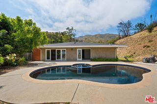 1812 Manzanita Park Avenue, Malibu, CA 90265