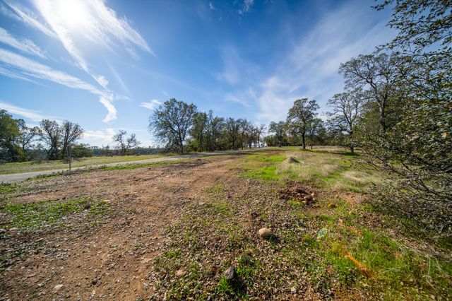 000 Weseman Road, Redding, CA 96001