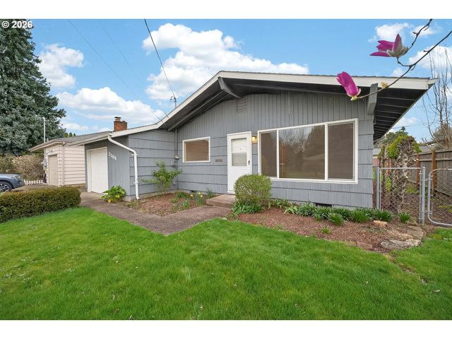 2304 Se 101ST Ave, Portland, OR 97216