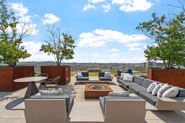 88 Wareham St 602, Boston, MA 02118