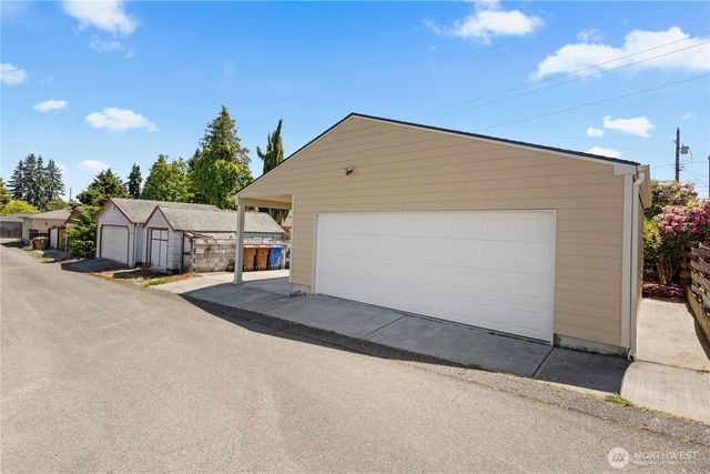 4813 N 24th Street, Tacoma, WA 98406