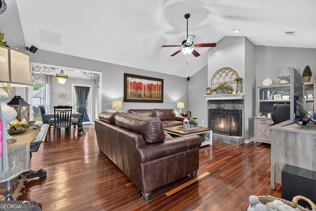 305 Annie Lane, Locust Grove, GA 30248
