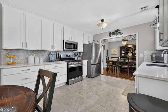 305 Annie Lane, Locust Grove, GA 30248