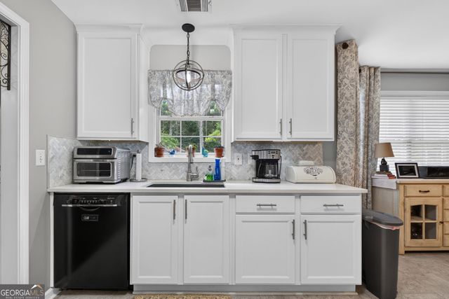 305 Annie Lane, Locust Grove, GA 30248