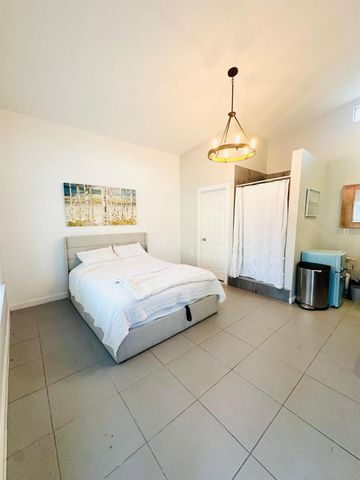 310 Hunt Street, Houston, TX 77003