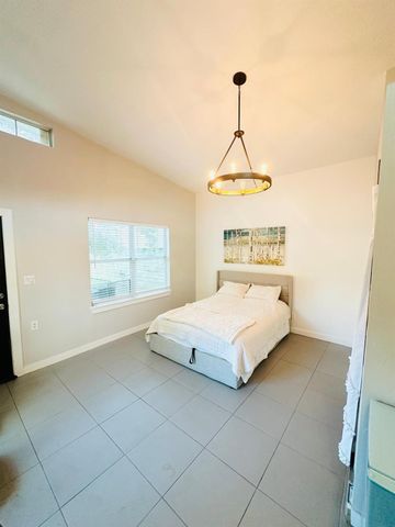 310 Hunt Street, Houston, TX 77003