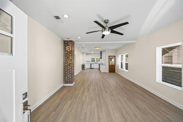 310 Hunt Street, Houston, TX 77003