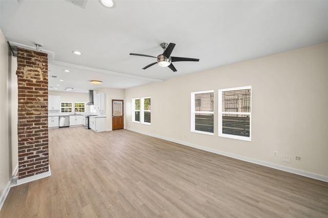 310 Hunt Street, Houston, TX 77003