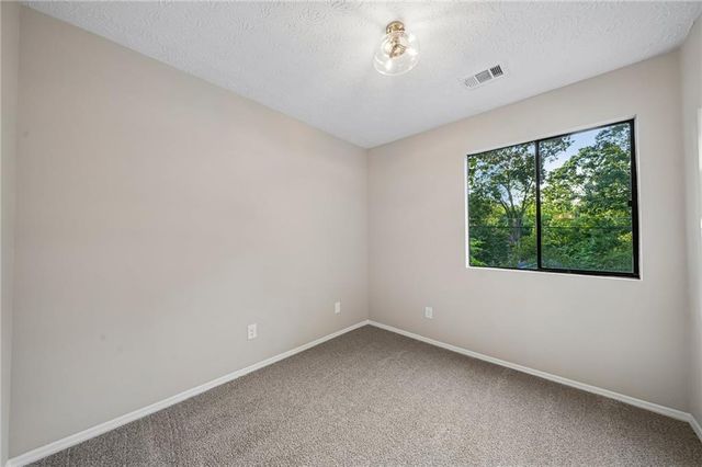674 Inland Way NW, Lilburn, GA 30047