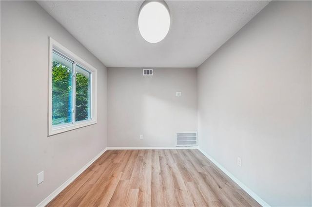 674 Inland Way NW, Lilburn, GA 30047