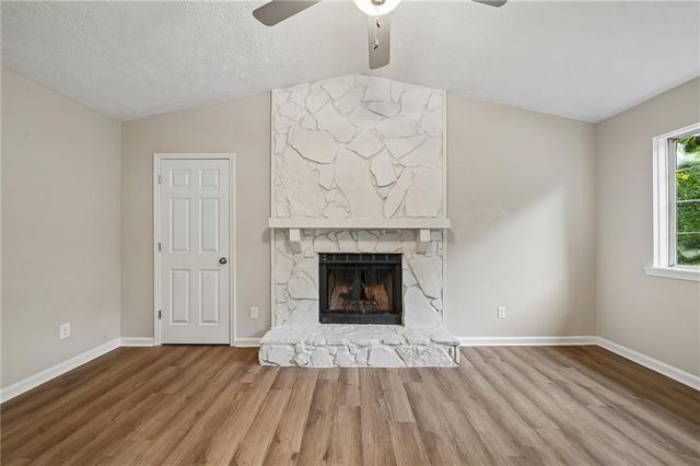 674 Inland Way NW, Lilburn, GA 30047